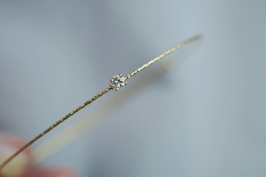 Milgrain / Le rond / Dainty Solitaire bangle